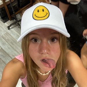 Meet your Posher, Brooke